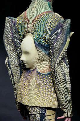 時尚身姿永立潮頭 《中華衣局》勇奪“金浪獎”