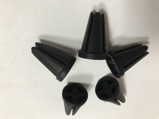 四爪硅膠制品 車(chē)載配件四爪軟膠套 汽車(chē)出風(fēng)口夾子四爪橡膠制品